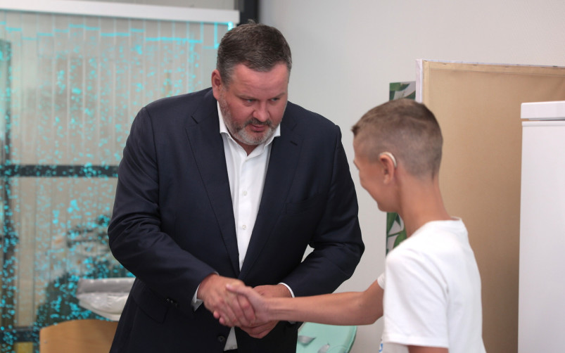 Антон Котяков: Почти 150 тыс. семей получили помощь в семейных МФЦ в 2025 году